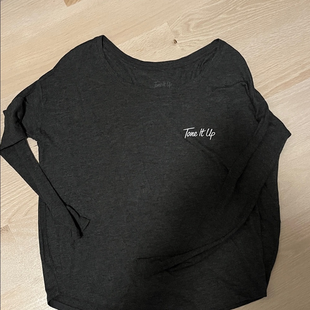 Tone It Up Women's Dark Gray Long Sleeve Top